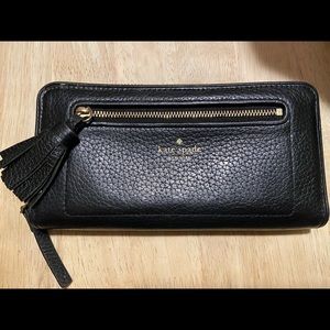 Kate Spade New York Chester Street Neda Pebbled Leather Zip Around Wallet Black
